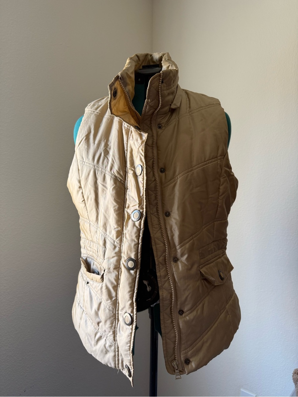 New York & Company Camel Quilted Puffer Vest